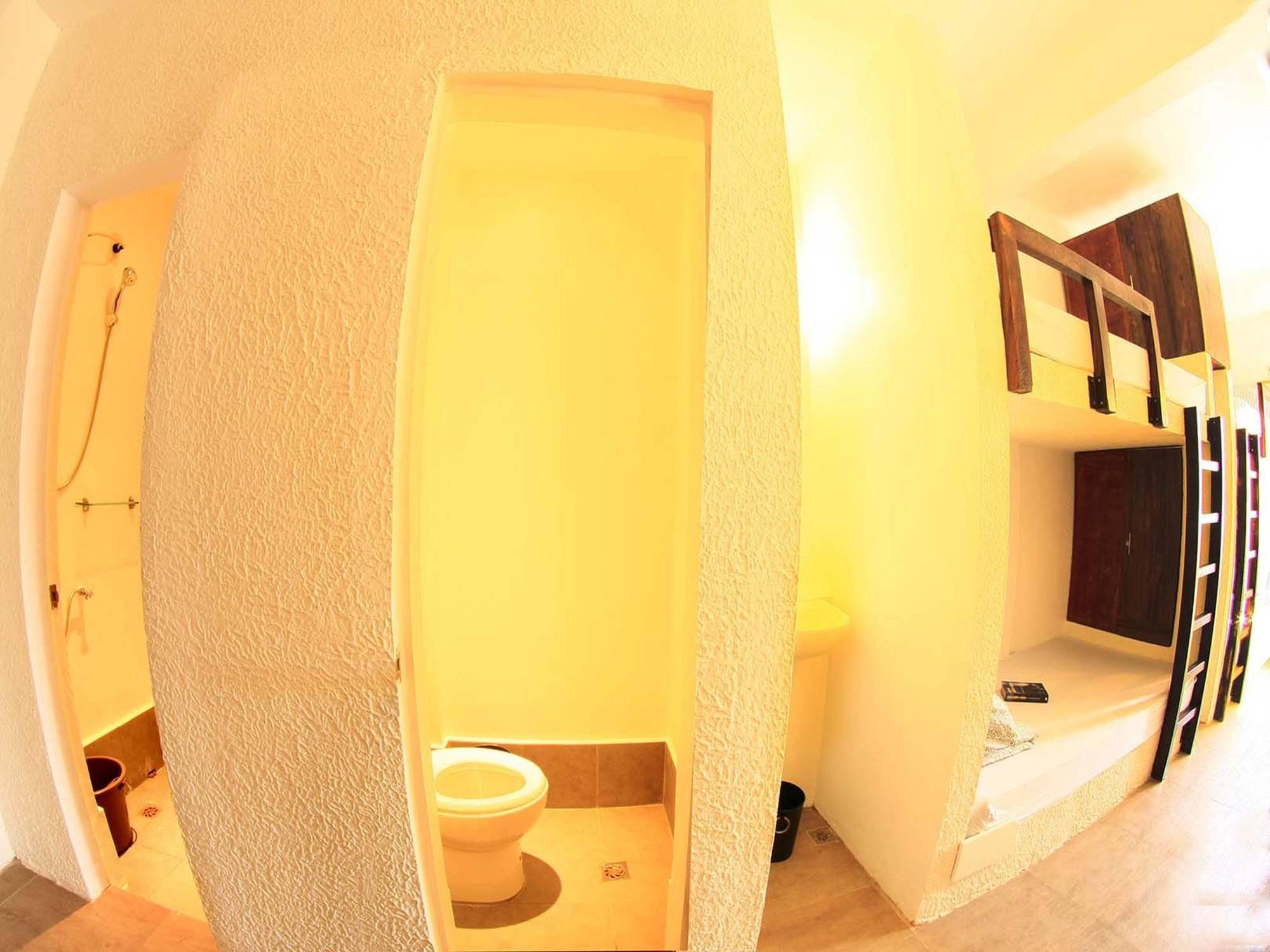 Sea Horse Guest House Корон Экстерьер фото