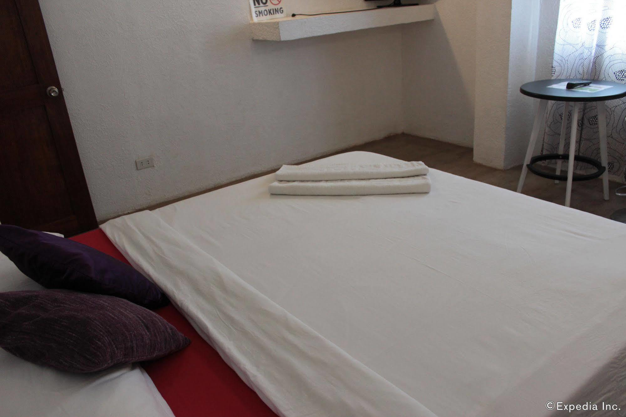 Sea Horse Guest House Корон Экстерьер фото